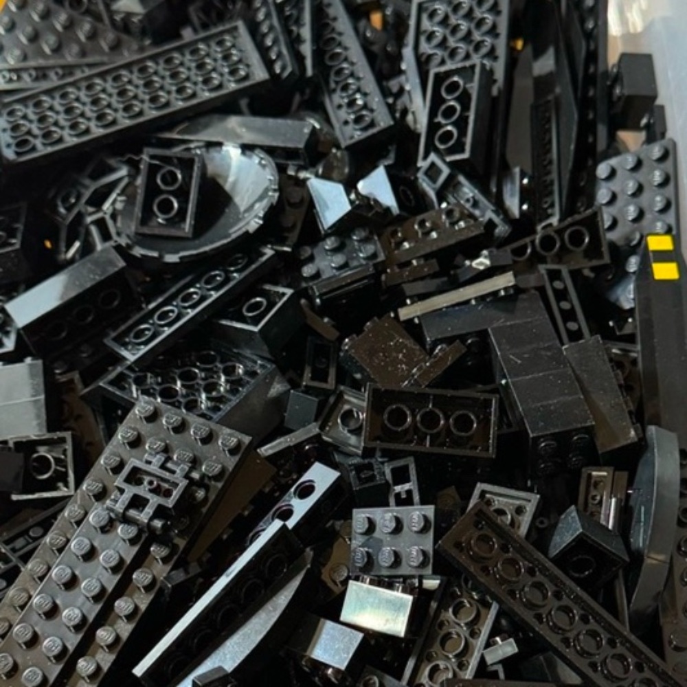 2lbs - Genuine LEGO Bulk Black Random Bricks / Pieces / Small Plate Lot!
